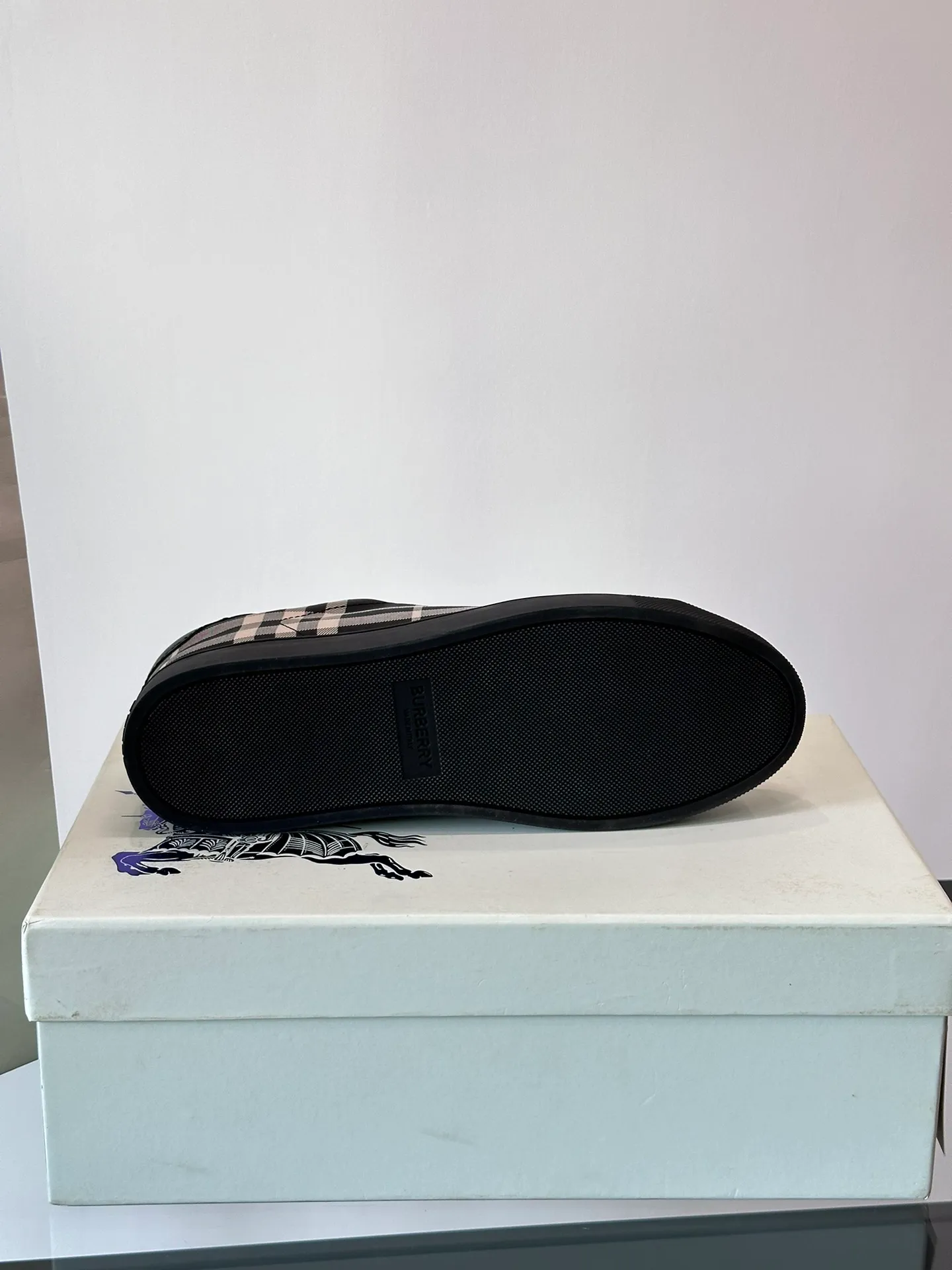 Men's shoes 💰p380 "Burberr＊" men's classic low-top sneakers, reinterpreted with Vintage retro plaid cotton and cowhide materials, decorated with a new brand logo. First-layer sheepskin lining, embossed Burberry lettering logo on the heel, T men's shoes 💰pU original outsole! Size: 38-44 (38.45 customized)